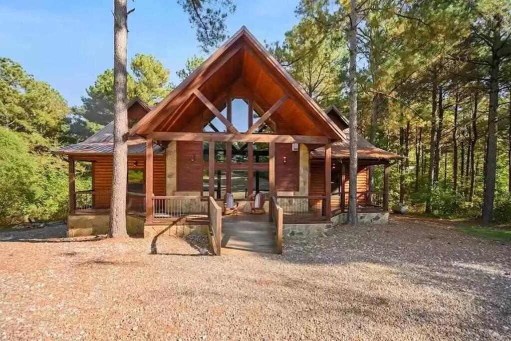 Iron Horse Lodge Sleeps 18, Games, Fire Pit, Hot Tub, Ev, More Broken Bow Exteriér fotografie